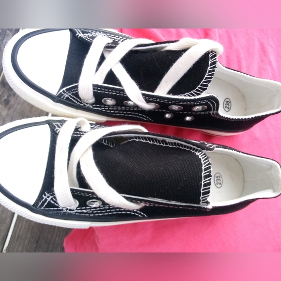 Converse Shoes - Canve Ron's sports